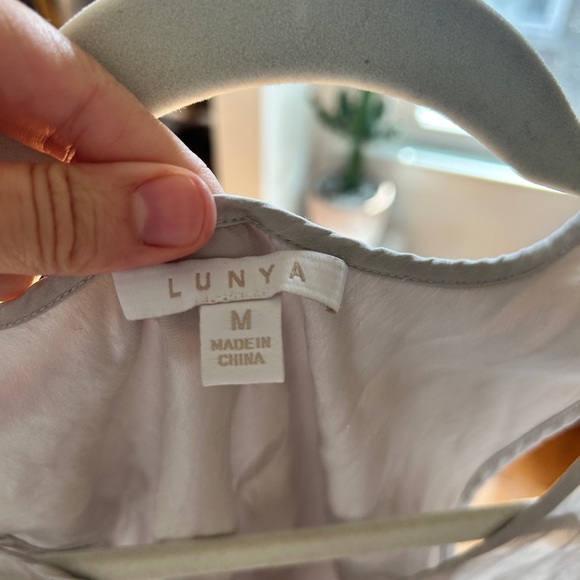 Lunya Tulip back Silk top - Picture 3 of 5